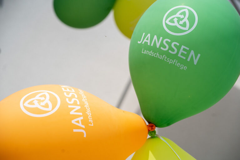 Janssen Landschaftspflege 30 Jahre Feier-20220520-115027-FXP09920-58c4-7574-4ce6-955b